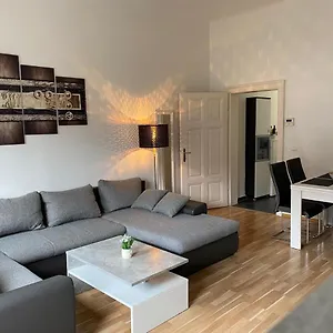 devich-apartments.vienna-besthotels.com/